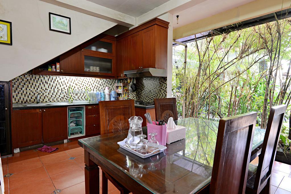 Zen Rooms Sabana Urip Sumoharjo Yogyakarta Bagian luar foto